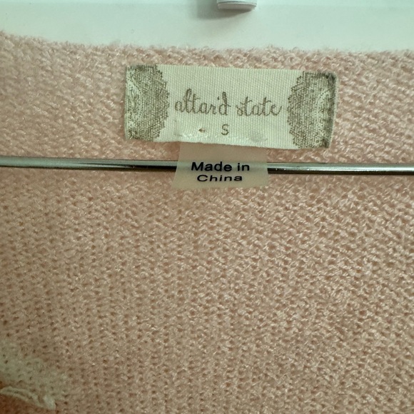 Altar'd State Pink and Cream Star V-Neck Sweater - Picture 3 of 5